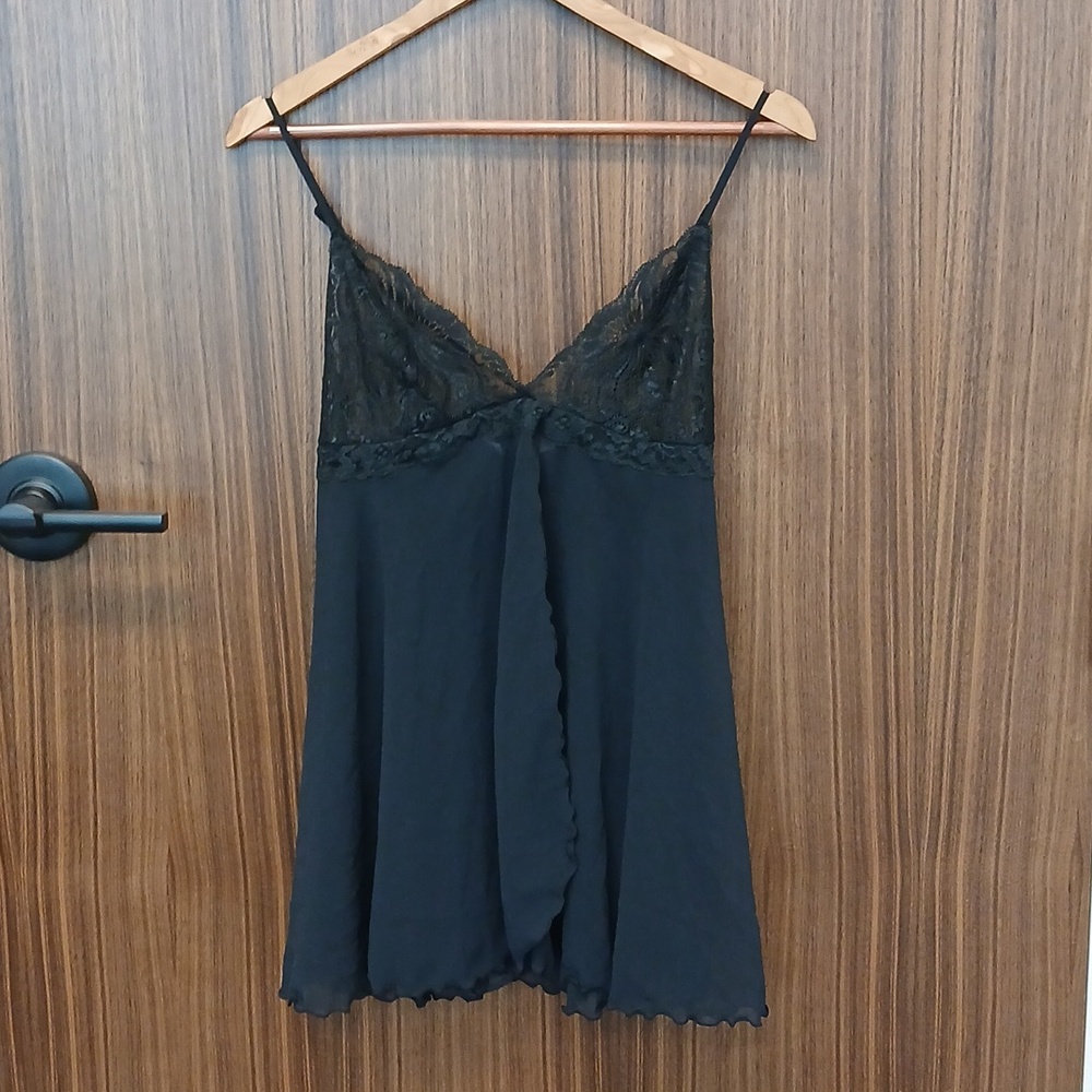 VICTORIA'S SECRET Sheer Chemise Lingerie Sz M